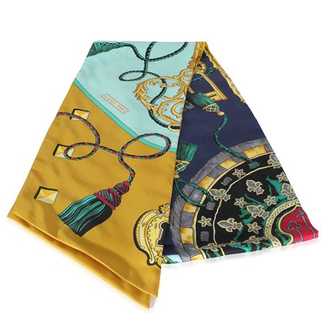 hermes les cles maxi twilly|Hermes maxi twilly scarf.